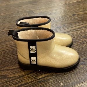 Girls ugg rain boots